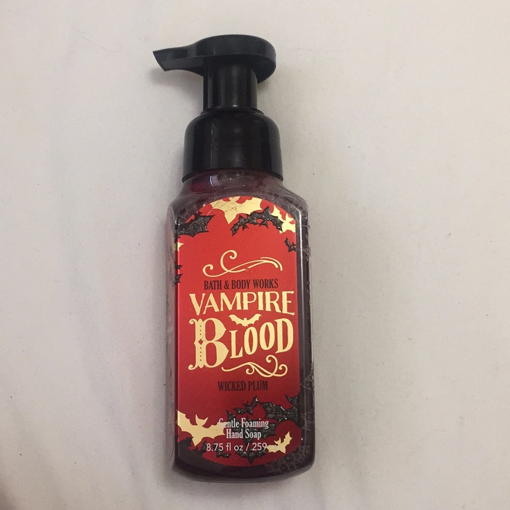 Bath & Body Works Vampire Blood foaming hand soap